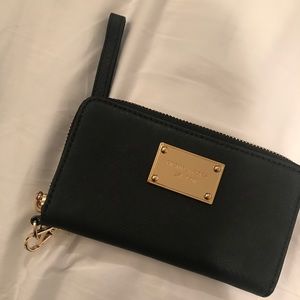 Michael Kors black wallet wristlet